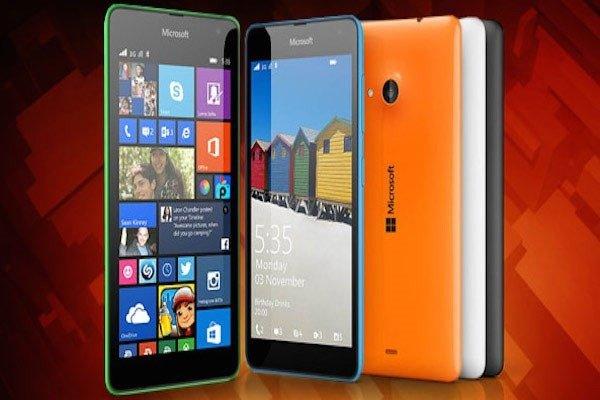 Как вы уже поняли, панели на Lumia 535 можно менять